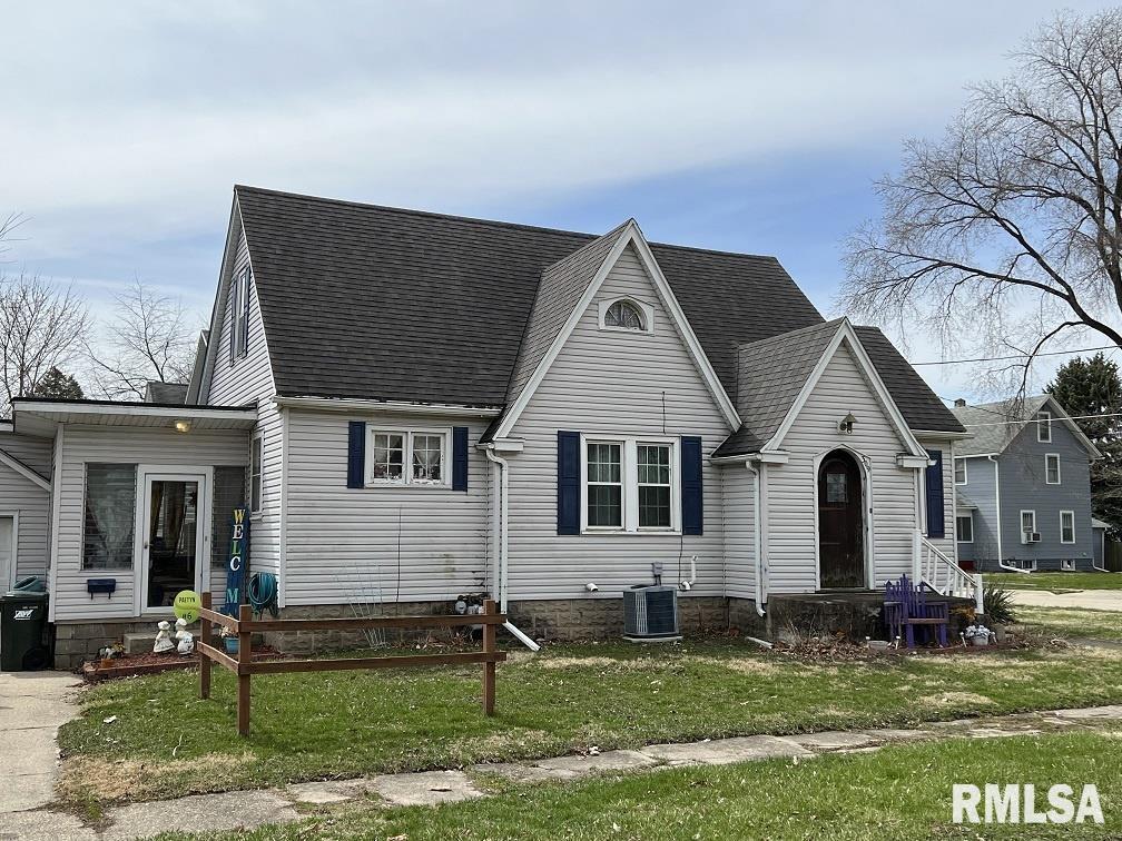 309 W 8th St., Sterling, IL 61081