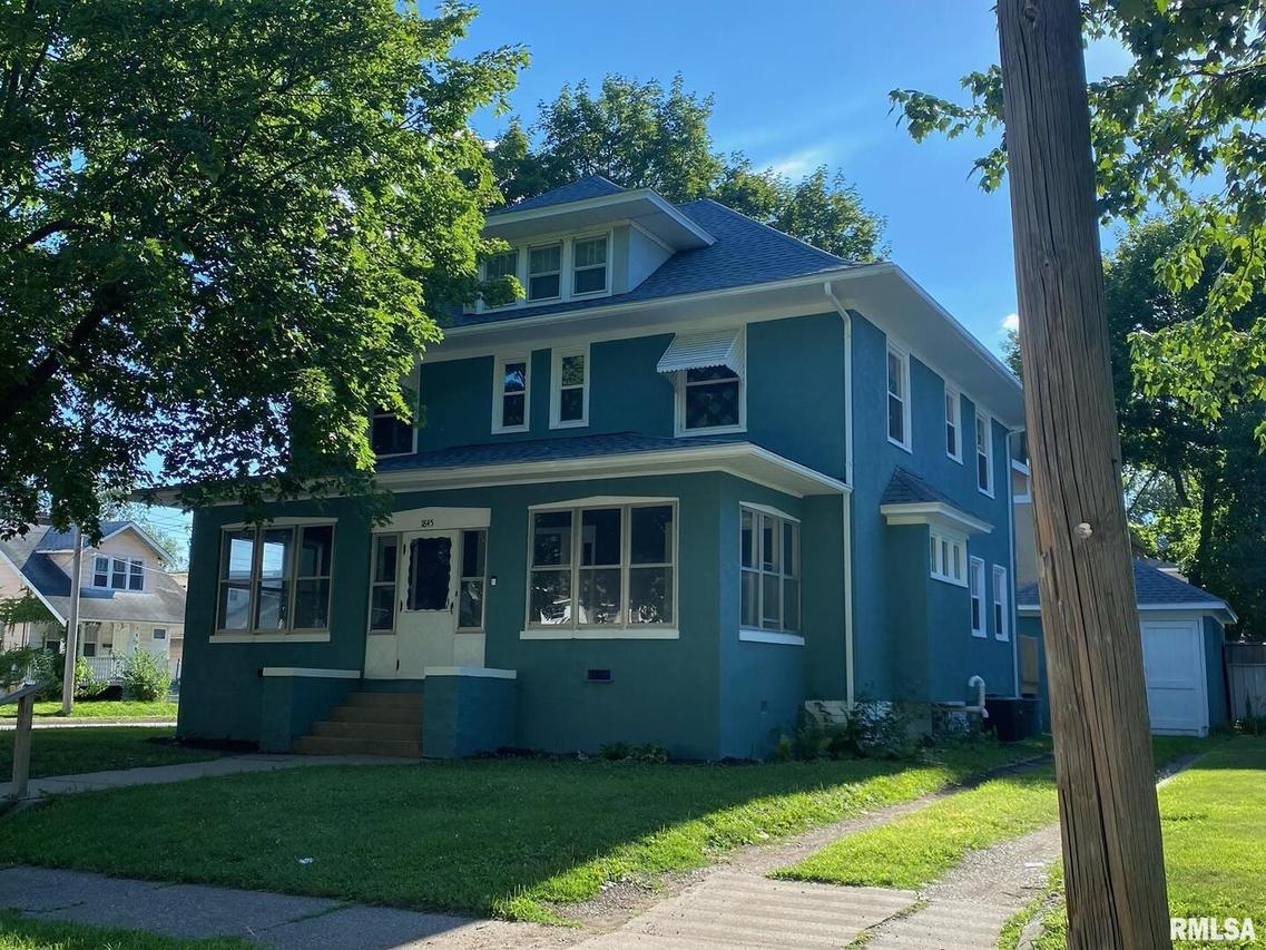 1845 15th St., Moline, IL 61265