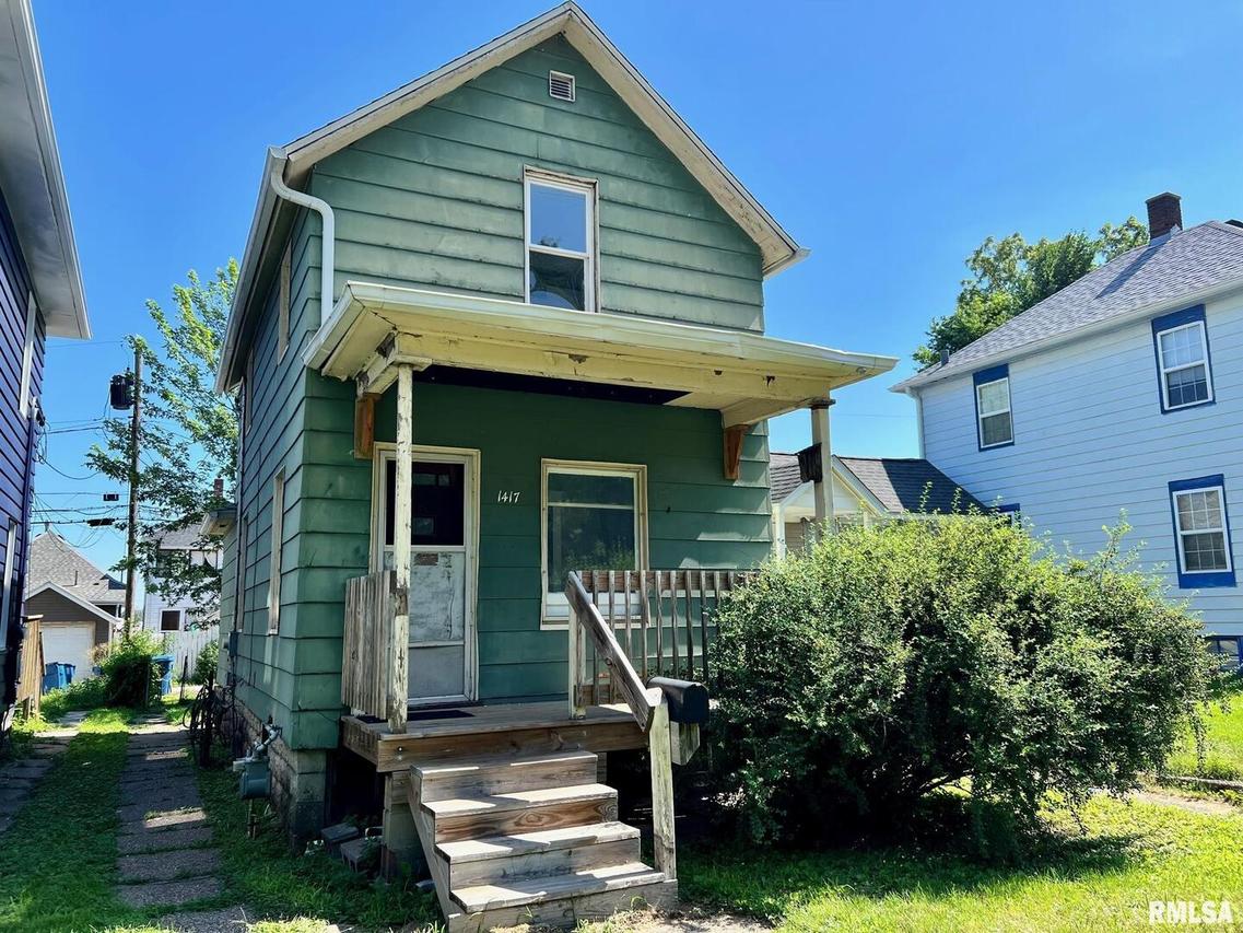 1417 18th Ave., East Moline, IL 61244