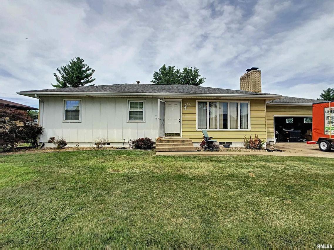 607 3rd St., Sherrard, IL 61281