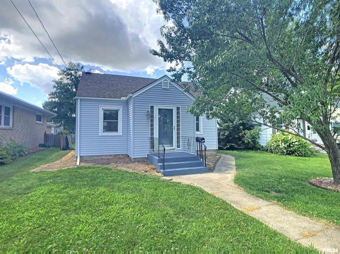 1841 32nd St., Moline, IL 61265