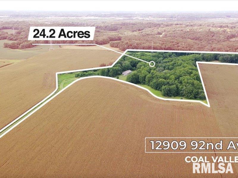 12909 92nd Ave., Coal Valley, IL 61240