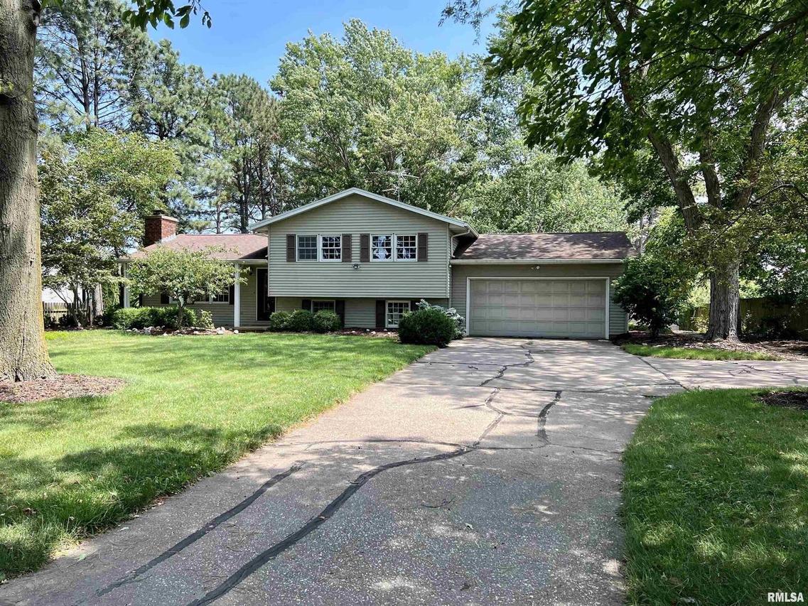 10007 Ridgewood Rd., Milan, IL 61264