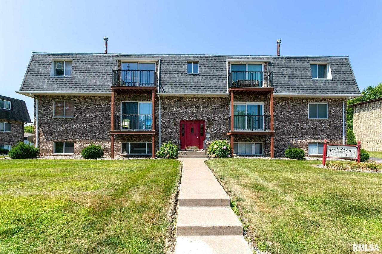 3045 4th St. #8, Moline, IL 61265