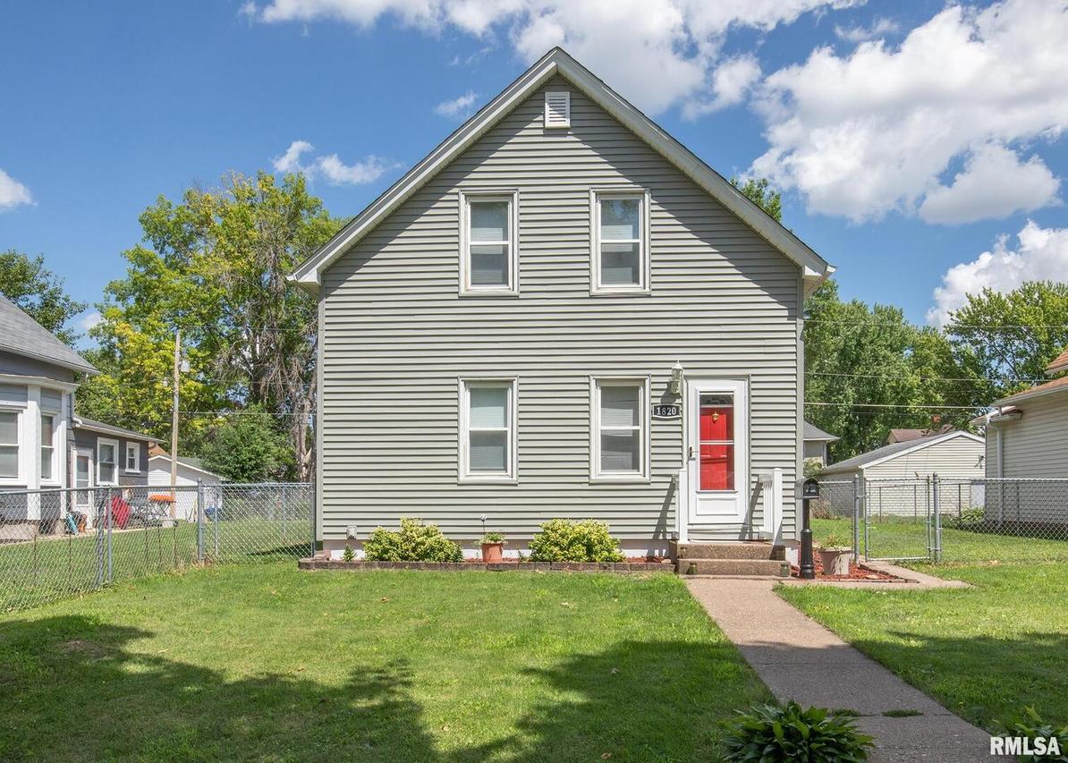 1820 3rd St., Moline, IL 61265