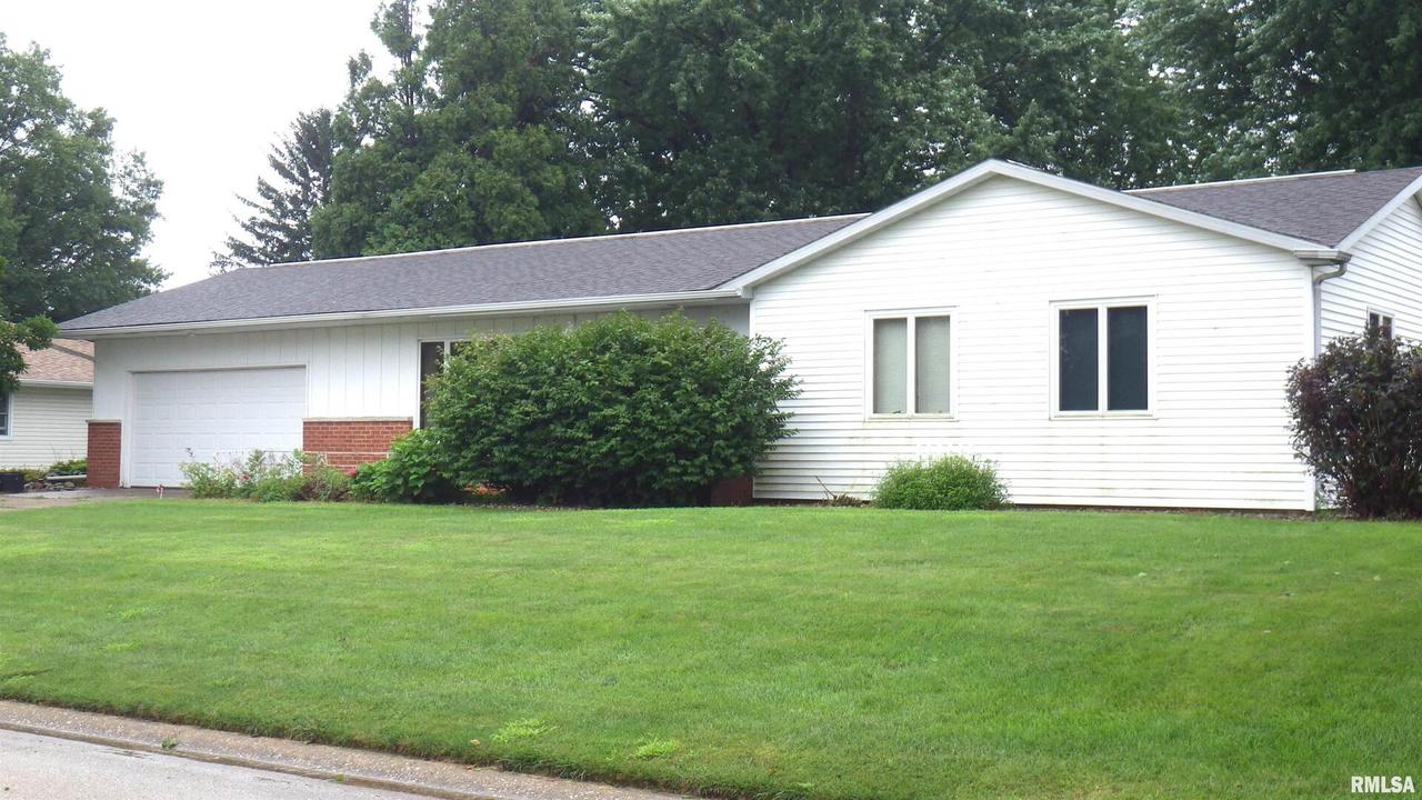 551 Lake Dr., Woodhull, IL 61490