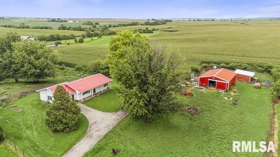 43 280th St., Alexis, IL 61412