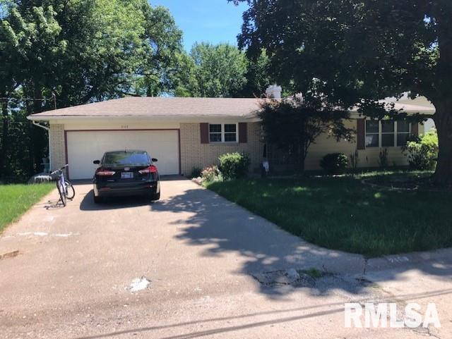 2108 3rd St. #B, East Moline, IL 61244