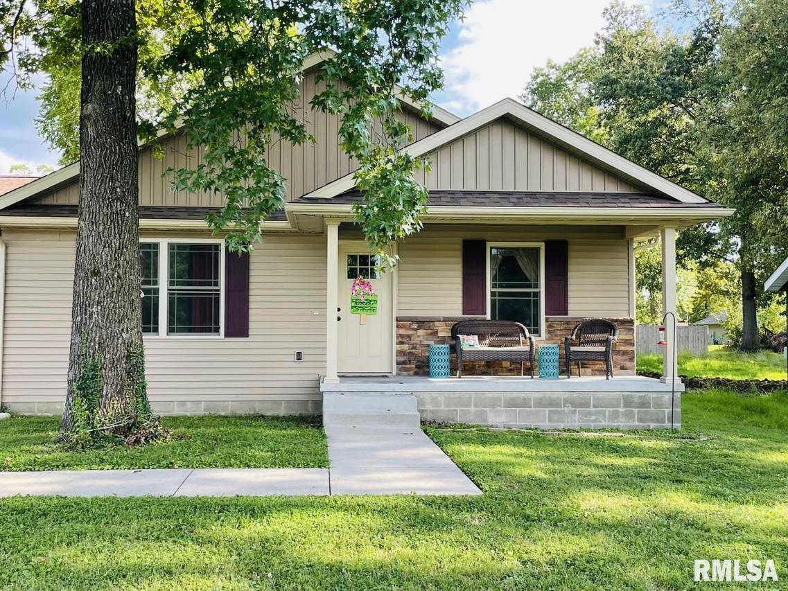 1812 W Tyler St., Herrin, IL 62948