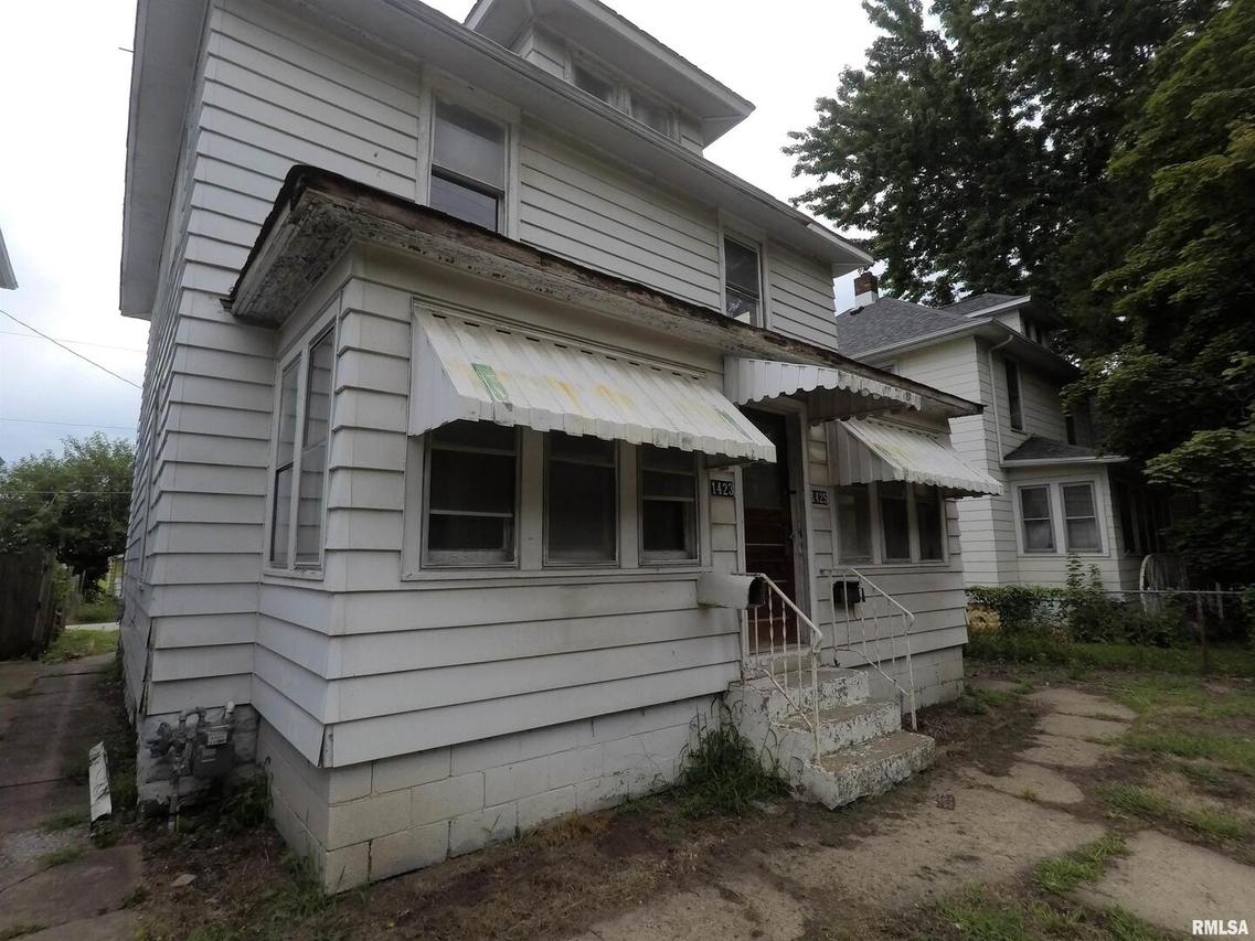 1423-1425 18th Ave., East Moline, IL 61244