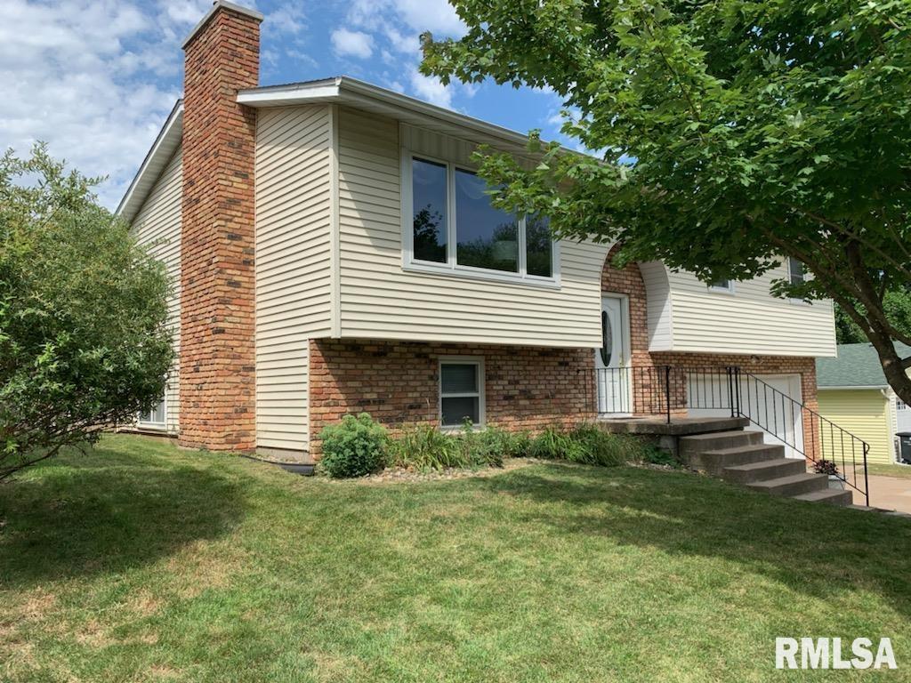 1701 W 89th Ave., Rock Island, IL 61201