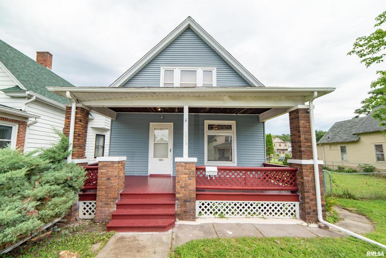 1023 15th St., Rock Island, IL 61201