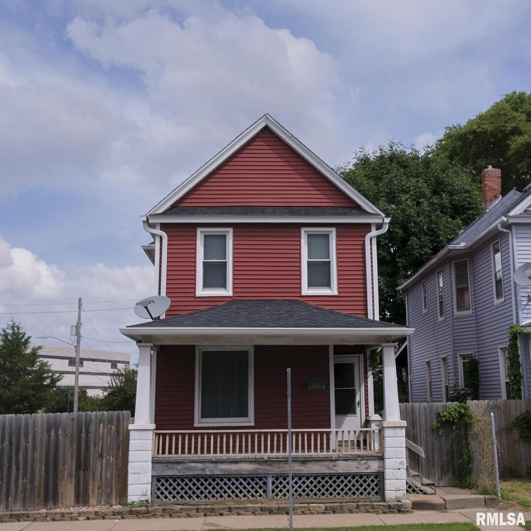 1001 4th Ave., Moline, IL 61265