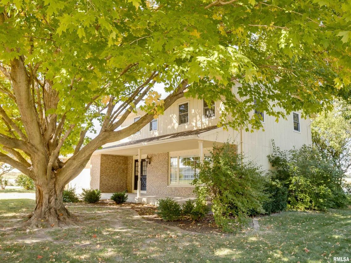 703 E Mulberry Dr., Geneseo, IL 61254