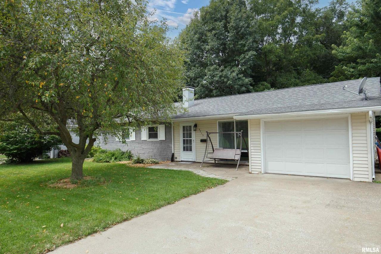3715 9th St., East Moline, IL 61244