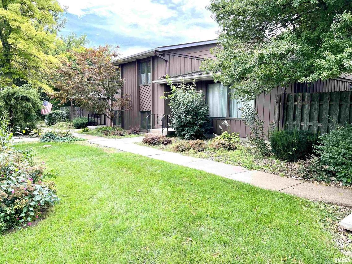 1105 48th Ave., East Moline, IL 61244