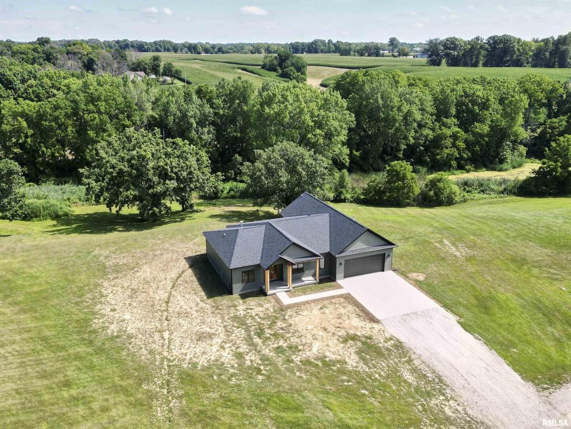 3601 188th Street Ct., East Moline, IL 61244