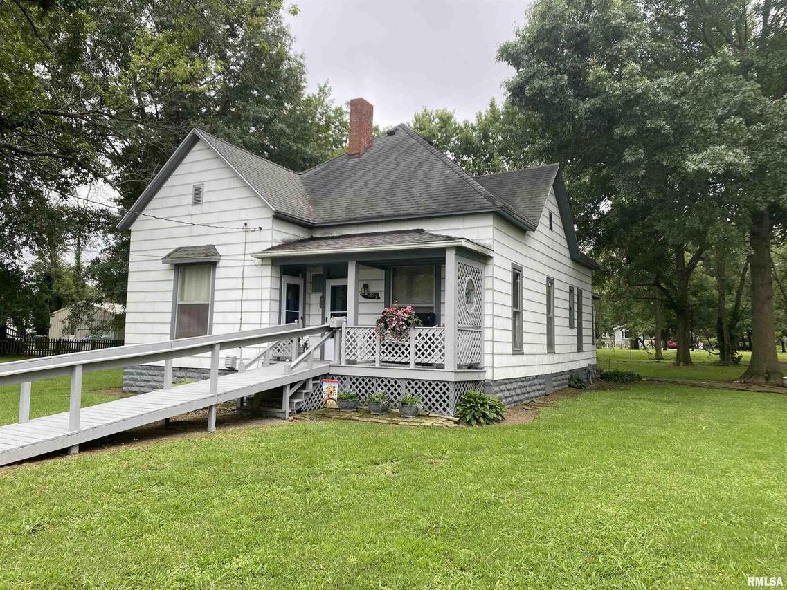 827 W Raymond St., Harrisburg, IL 62946