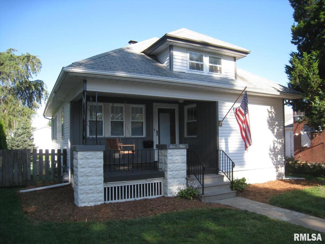 409 51st St., Moline, IL 61265