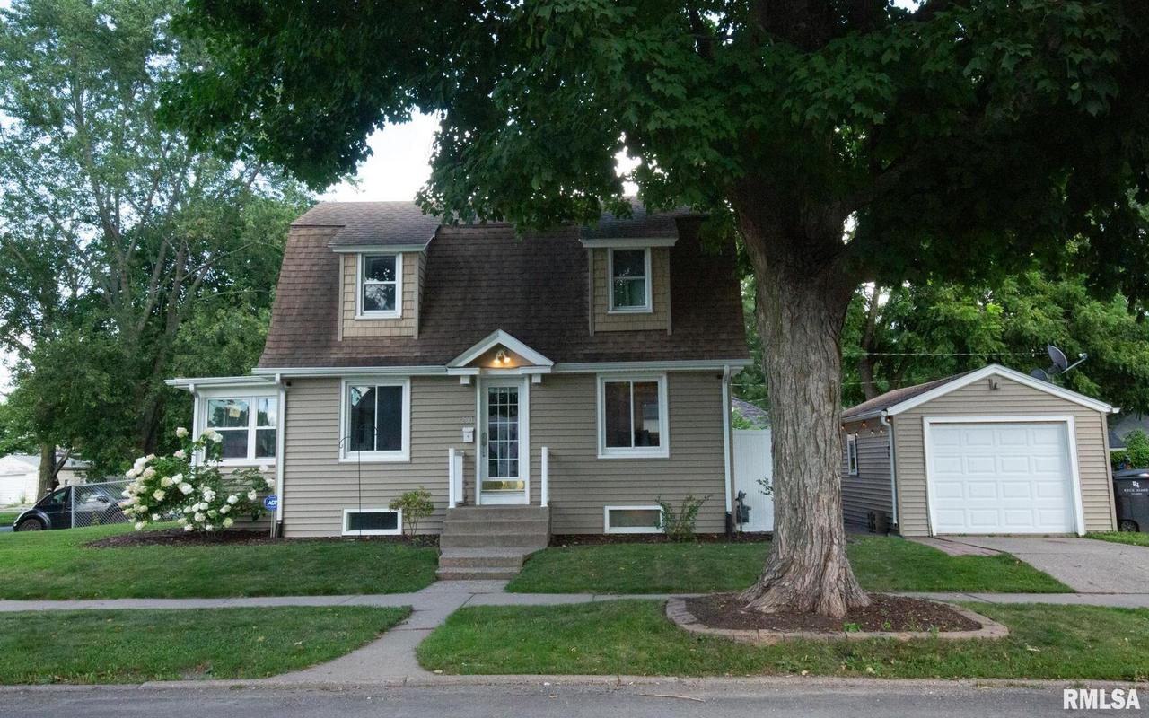 3200 16th Ave., Rock Island, IL 61201