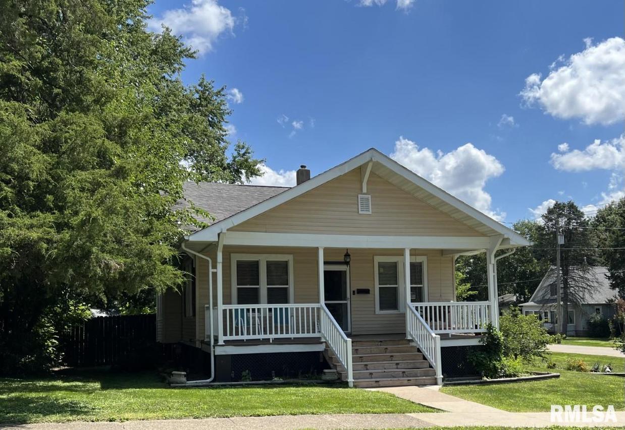 217 SE 1st Ave., Galva, IL 61434