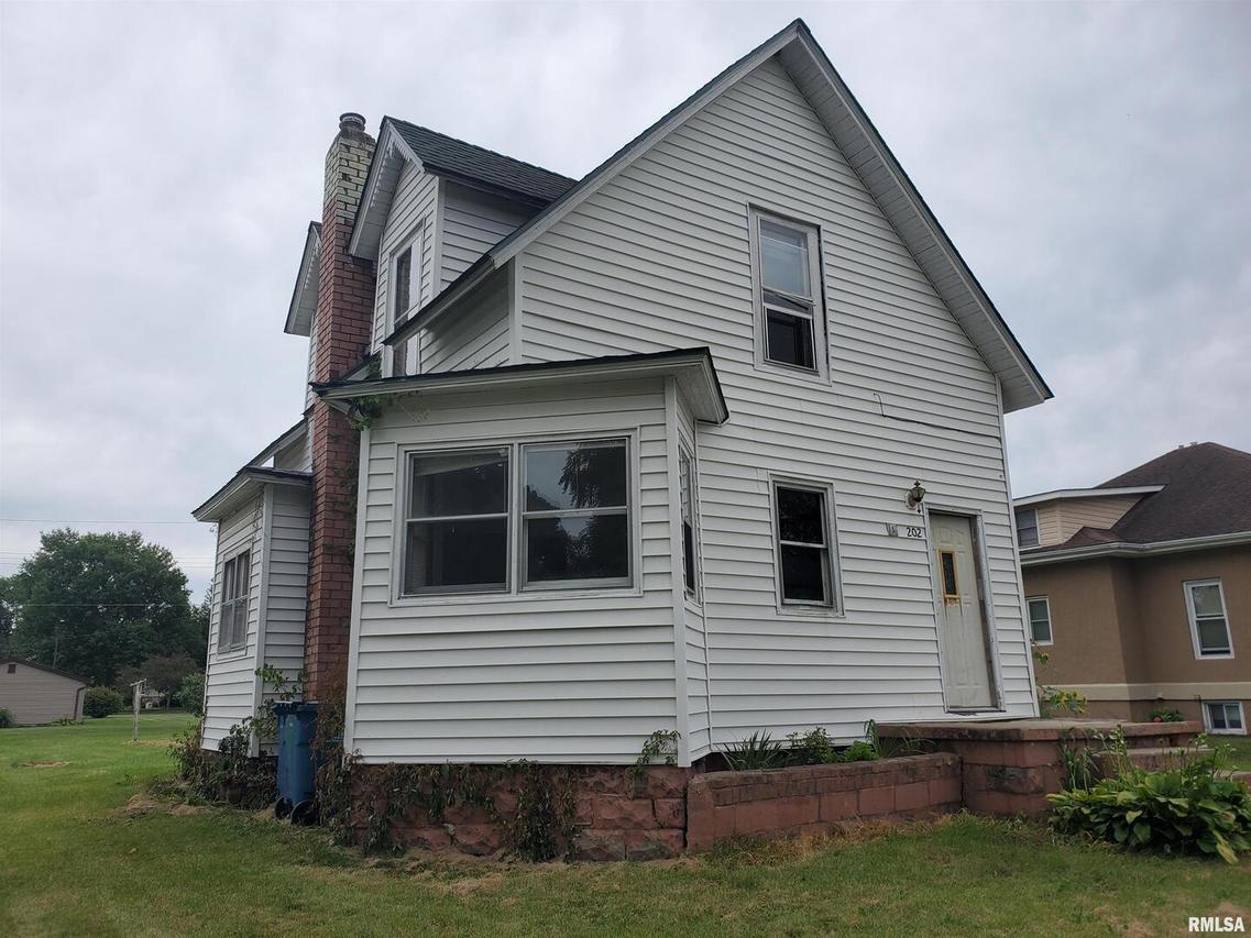 202 N Church St., Atkinson, IL 61235
