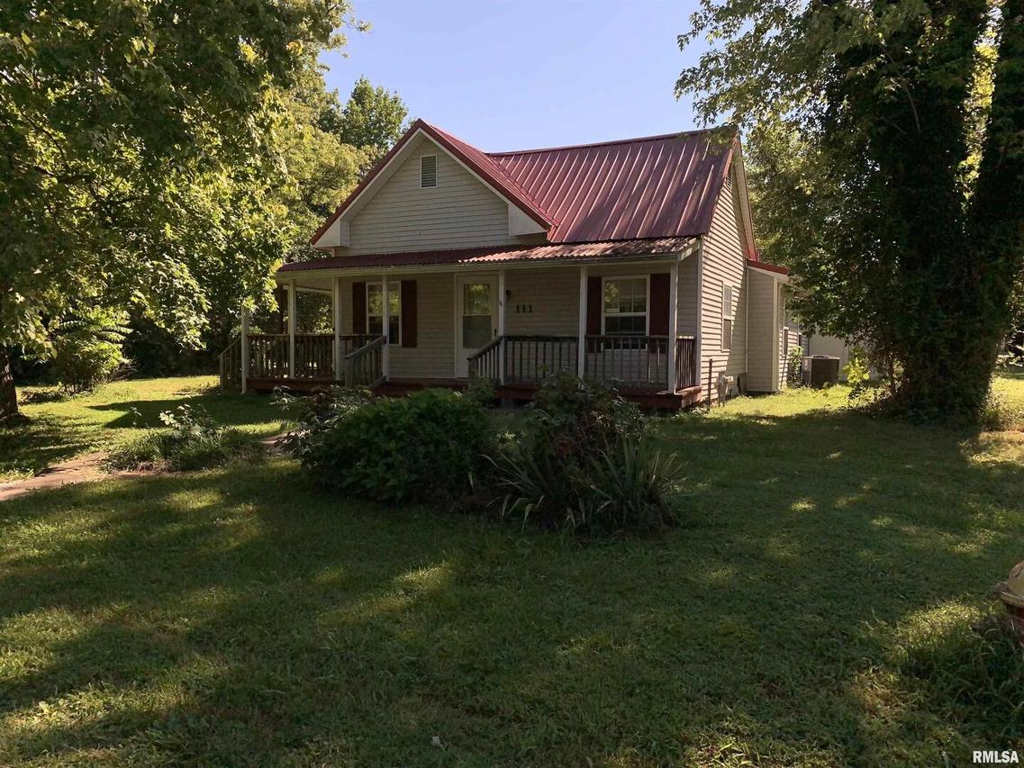 111 Bevard St., Cambria, IL 62915