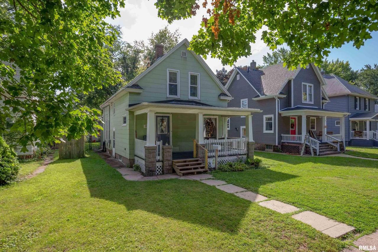 2028 14th St., Moline, IL 61265