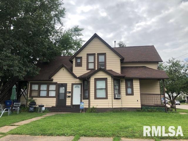 1406 -1406 1/2 12th St., Moline, IL 61265