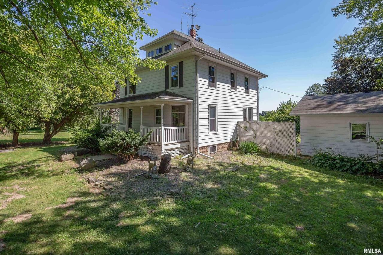 8205 239th St., Port Byron, IL 61275