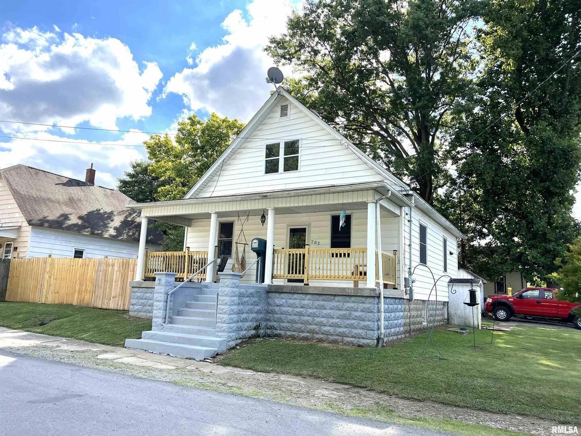 202 S Burr St., Marion, IL 62959