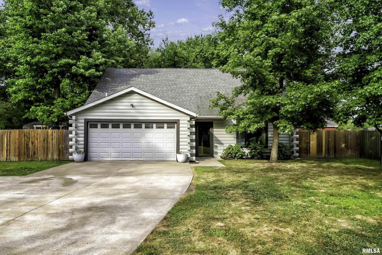 1201 Joseph Ct., Carterville, IL 62918