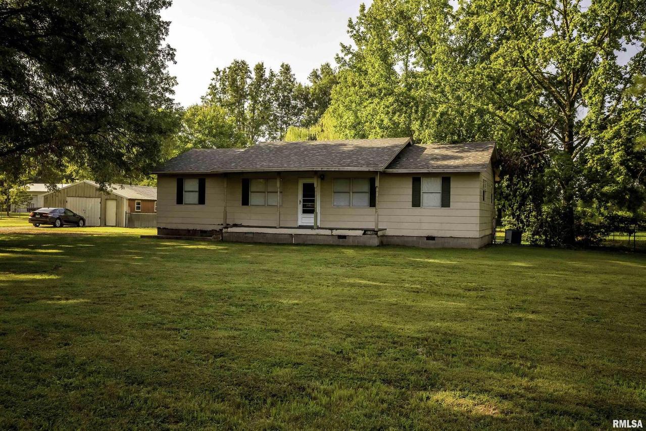 14500 Wilburn Rd., West Frankfort, IL 62896