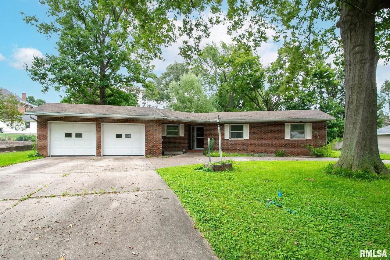 410 S Geneseo St., Geneseo, IL 61254