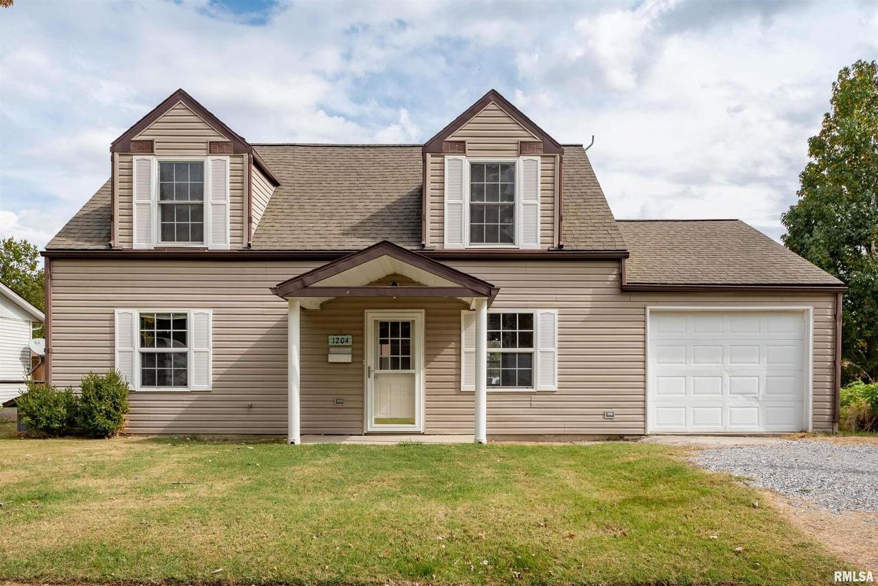 1204 Thompson St., Carterville, IL 62918
