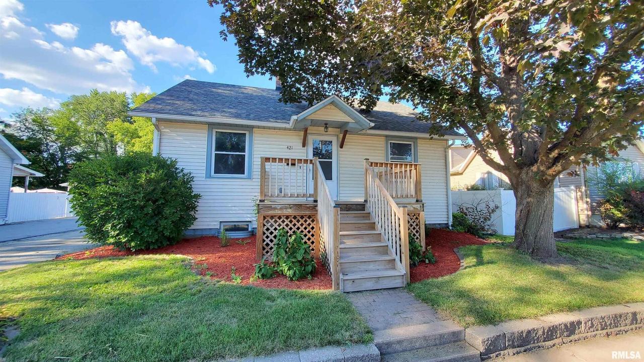 421 W 3rd Ave., Milan, IL 61264