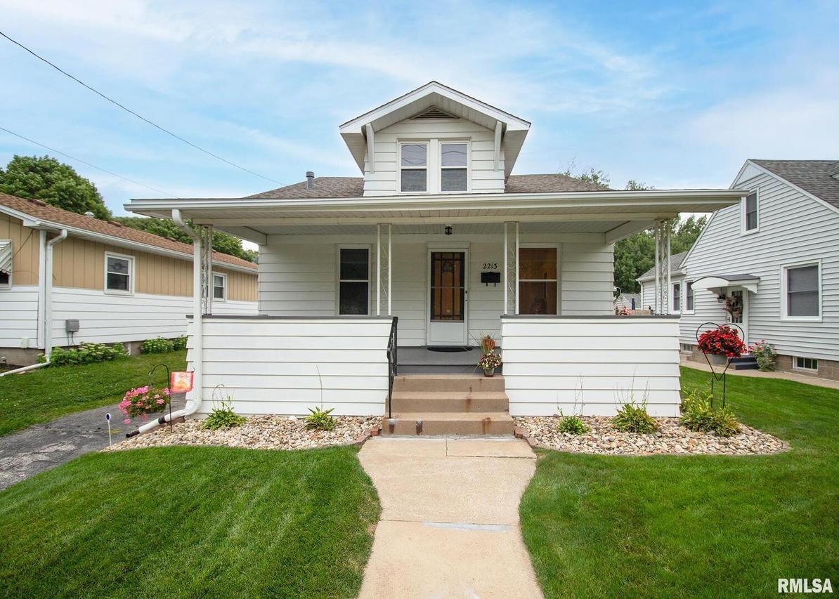 2213 24th St., Rock Island, IL 61201