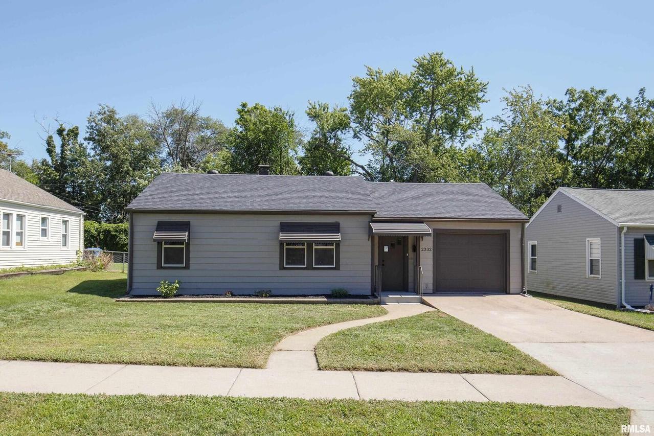 2332 48th St., Moline, IL 61265