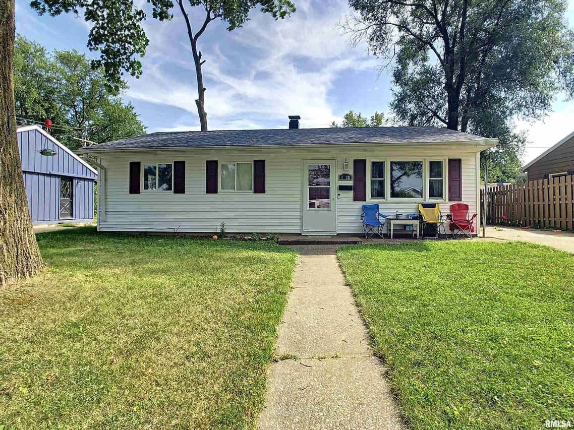 1138 45th Ave., East Moline, IL 61244