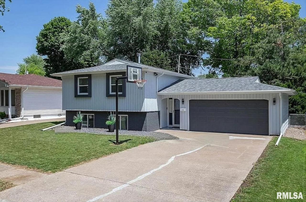 3510 36th St., Moline, IL 61265