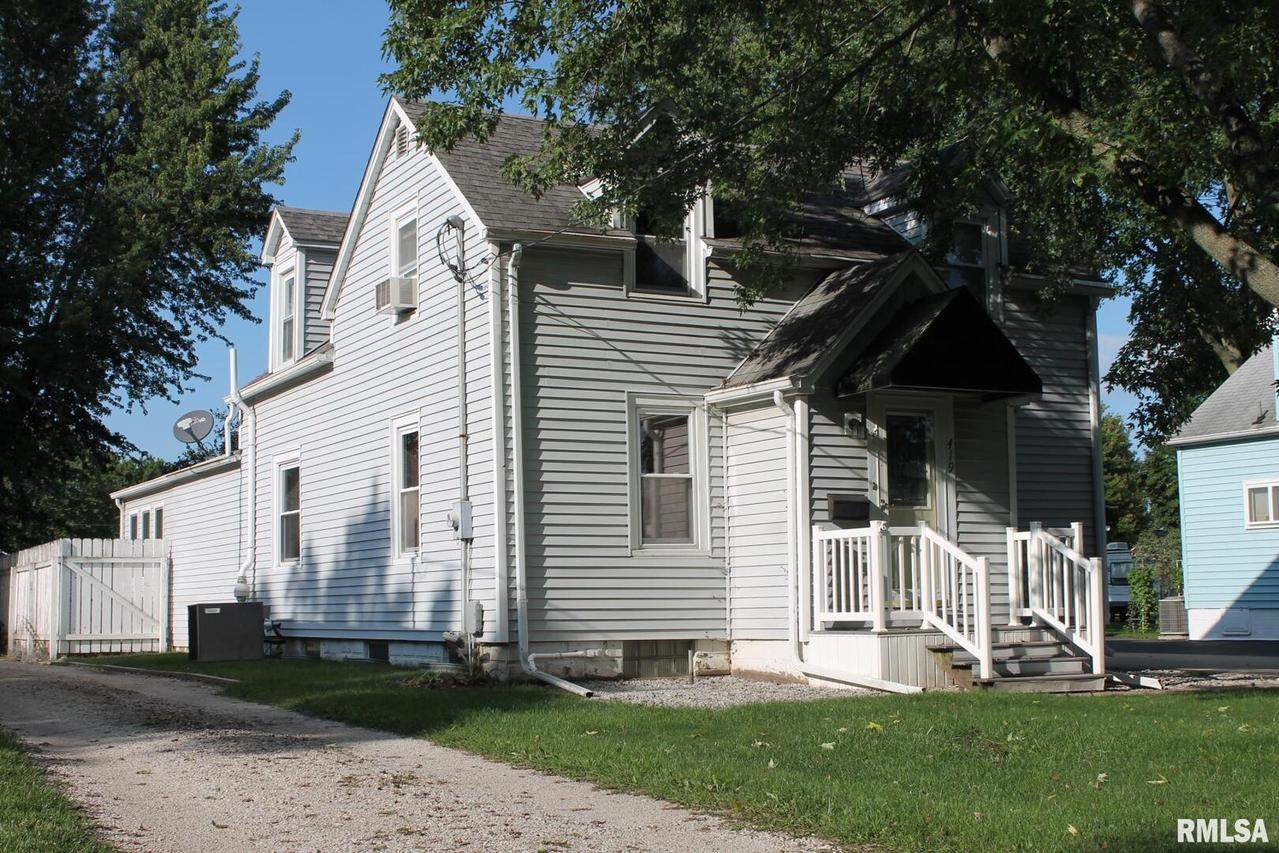 419 E Palace Row, Geneseo, IL 61254