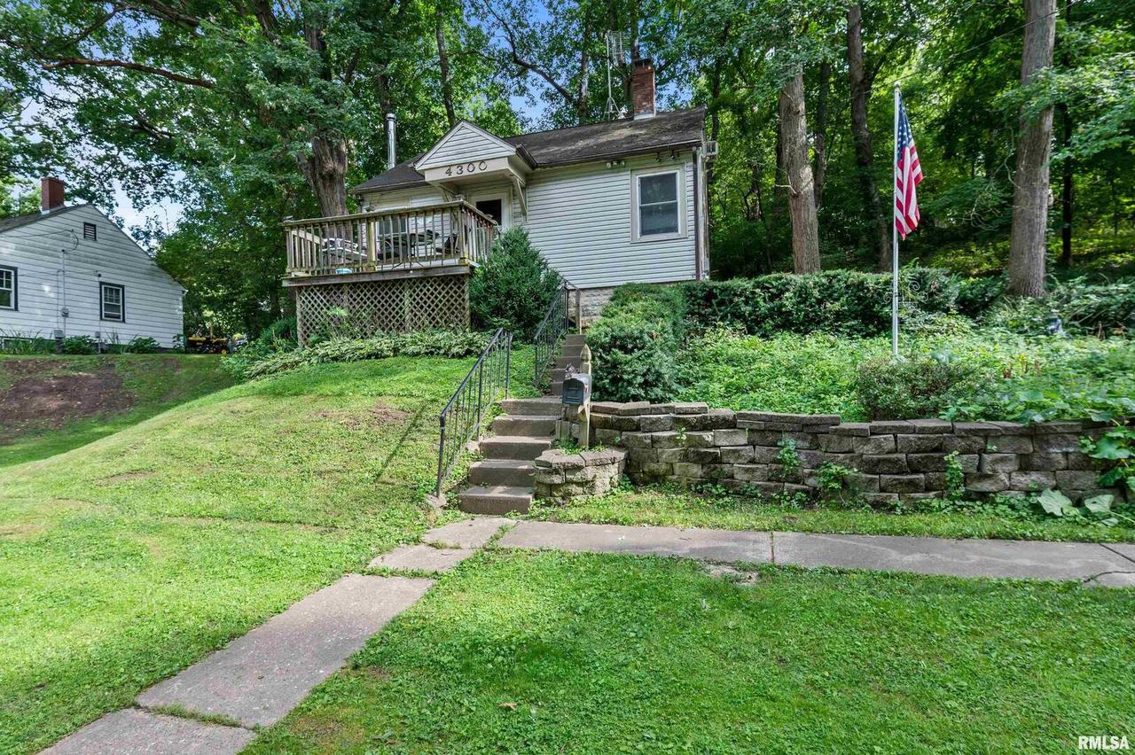 4300 10th Ave., Rock Island, IL 61201