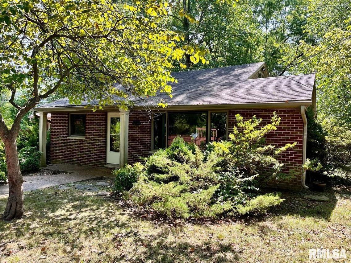 1345 Park St., Carbondale, IL 62901