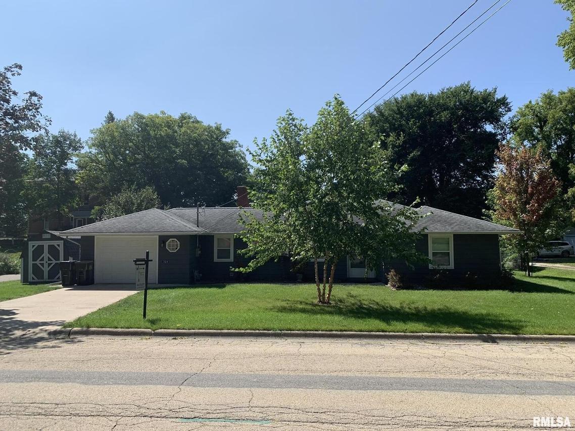 205 Towne St., Morrison, IL 61270