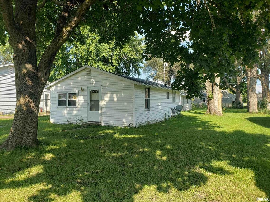 713 10th St., Milan, IL 61264