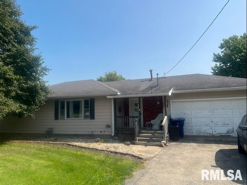 207 N Main St., Annawan, IL 61234