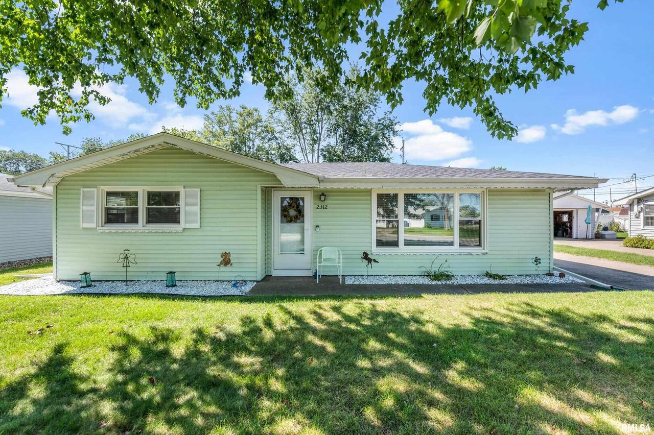 2312 11th St., Silvis, IL 61282