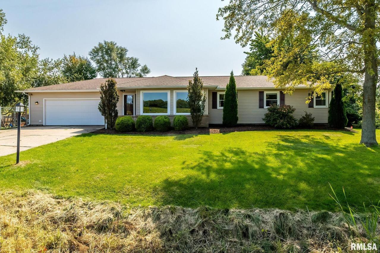 10009 Wolf Rd., Geneseo, IL 61254