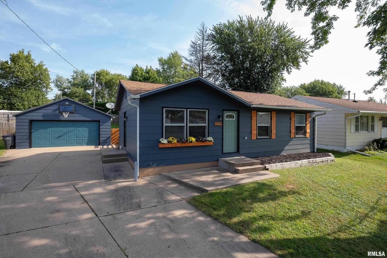 325 17th Ave., Milan, IL 61264