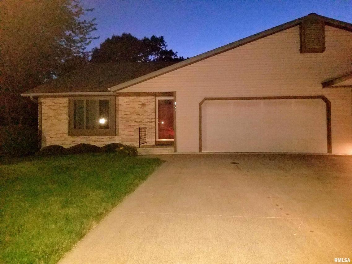 701 Valley View Dr., Fulton, IL 61252